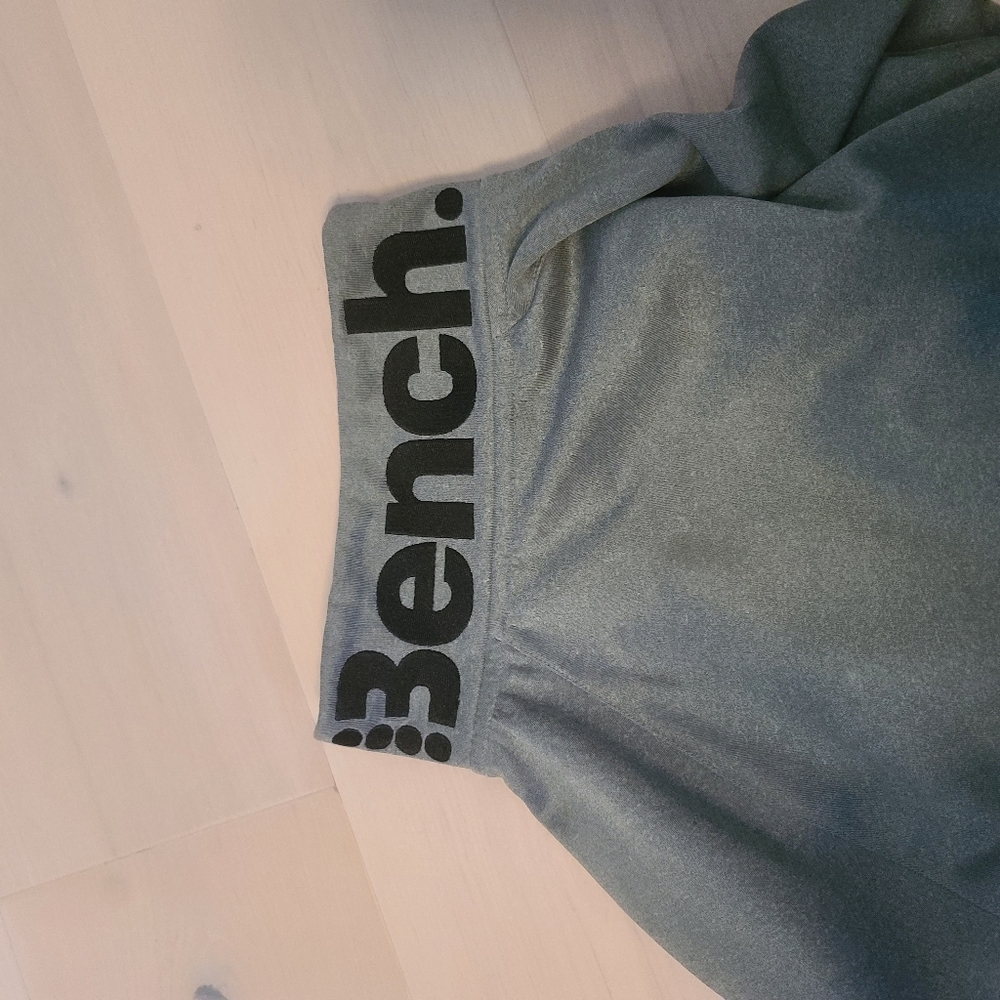Bench zipup